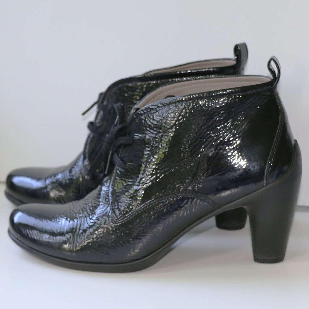 ECCO Patent Leather, black, Lace Up Ankle Booties EU 40